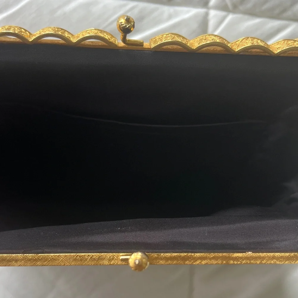 Vintage Petit Point Handmade Floral Tapestry Clutch with Gold Chain - Picture 8 of 8